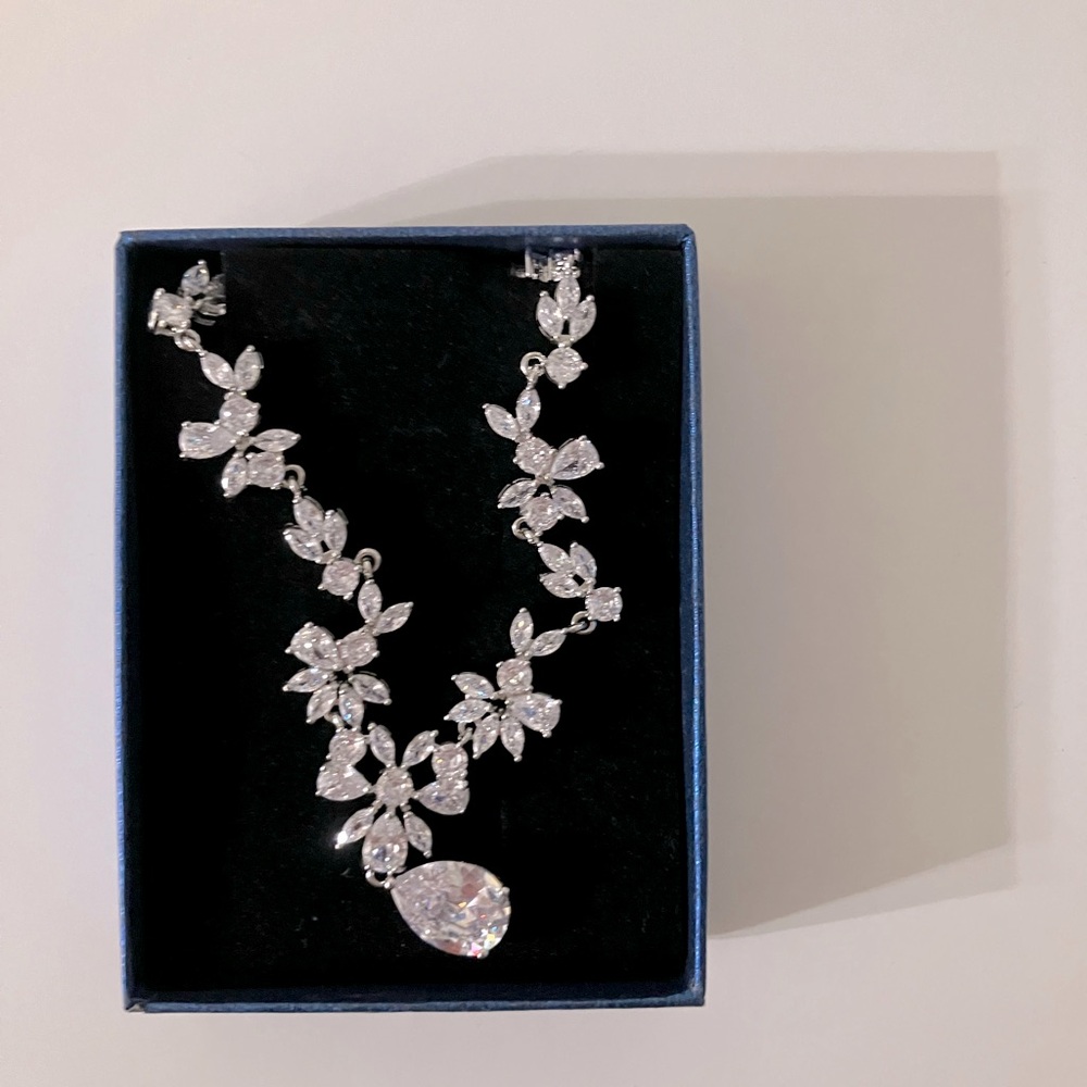 Crystal necklace